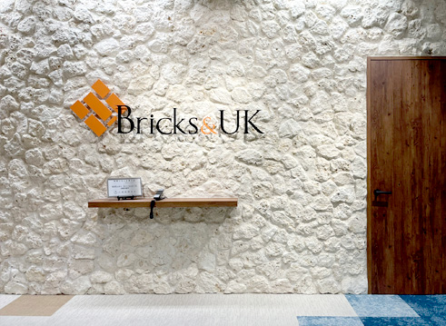 税理士法人Bricks&UK沖縄事務所　受付