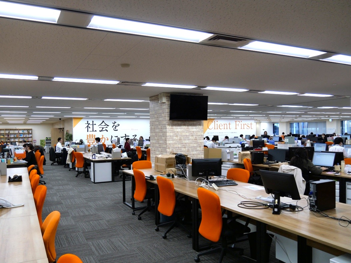 仕事風景・事務所の雰囲気